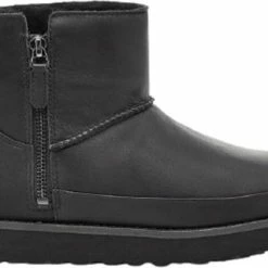 UGG Vrouwen Laarzen Kleur: Zwart Maat: 37 29 UGG Vrouwen Laarzen Kleur: Zwart Maat: 37 -Dames-schoenen Verkoop 550x342