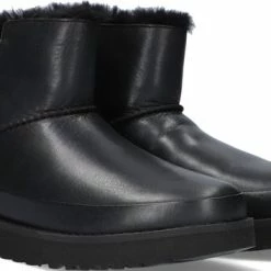 UGG Vrouwen Laarzen Kleur: Zwart Maat: 37 37 UGG Vrouwen Laarzen Kleur: Zwart Maat: 37 -Dames-schoenen Verkoop 550x353 1