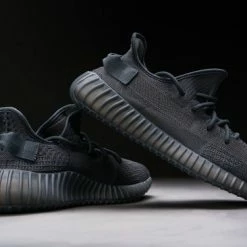 Adidas Yeezy Boost 350 V2 Onyx HQ4540 Maat 45 1/3 Kleur Als Op Foto -Dames-schoenen Verkoop 550x366 102
