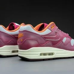 Nike Air Max 1 Patta Waves Rush Maroon (With Bracelet) DO9549-001 Maat 44.5 Metallic Silver;Rush Maroon 28 Nike Air Max 1 Patta Waves Rush Maroon (With Bracelet) DO9549-001 Maat 44.5 Metallic Silver;Rush Maroon -Dames-schoenen Verkoop 550x366 51