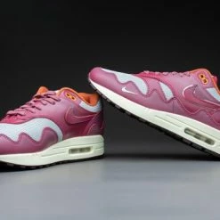 Nike Air Max 1 Patta Waves Rush Maroon (With Bracelet) DO9549-001 Maat 44.5 Metallic Silver;Rush Maroon 37 Nike Air Max 1 Patta Waves Rush Maroon (With Bracelet) DO9549-001 Maat 44.5 Metallic Silver;Rush Maroon -Dames-schoenen Verkoop 550x366 60