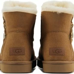 UGG Vrouwen Suède Enkellaarsjes / Laarzen / Damesschoenen 1112481 - Cognac - Maat 38.5 -Dames-schoenen Verkoop 550x504 4