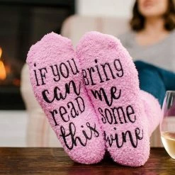 Merkloos If You Can Read This Bring Me Wine Sokken | Grappig Wijn Cadeau Voor Vrouwen | Moederdag Of Housewarming Cadeautjes -Dames-schoenen Verkoop 550x550 1