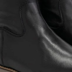 Travelin' Pleubian Dames Leren Enkellaarzen - Nette Schoenen Vrouwen - Zwart Leer - Maat 38 -Dames-schoenen Verkoop 550x550 166