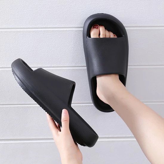 Geweo - Badslippers - EVA Slippers Heren Dames - Pillow Slides - Kerstmis - Kerstfeest - Christmas Gift - Unisex - Verdikte - Antislip - Lichtgewicht - Zwart - Maat 36/37 10 Geweo - Badslippers - EVA Slippers Heren Dames - Pillow Slides - Kerstmis - Kerstfeest - Christmas Gift - Unisex - Verdikte - Antislip - Lichtgewicht - Zwart - Maat 36/37 - Afbeelding 8