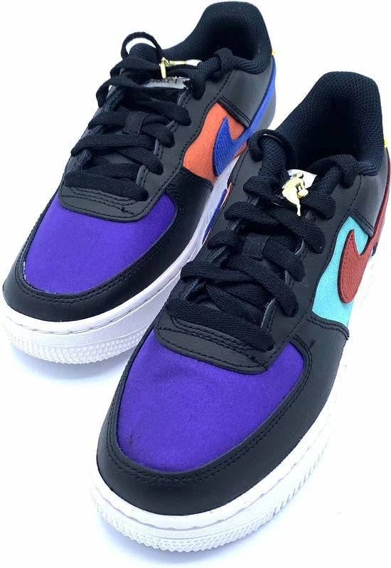 Nike Air Force 1 LV8 EMB - Maat 38.5 5 Nike Air Force 1 LV8 EMB - Maat 38.5 - Afbeelding 3